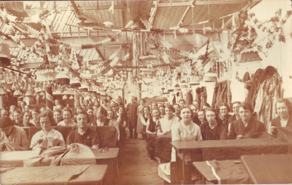 Menders and Burlers Sunny Bank Mills